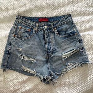Ripped signature 8 denim shorts